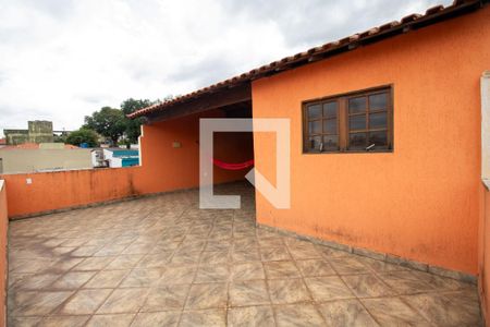 Casa para alugar com 380m², 6 quartos e 2 vagas Casa para alugar com 380m², 6 quartos e 2 vagasTerraço