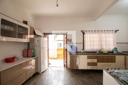 Casa para alugar com 380m², 6 quartos e 2 vagas Casa para alugar com 380m², 6 quartos e 2 vagasCozinha