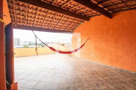 Casa para alugar com 380m², 6 quartos e 2 vagas Casa para alugar com 380m², 6 quartos e 2 vagasTerraço