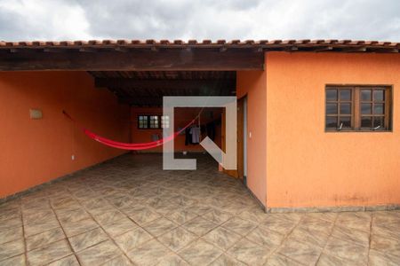 Casa para alugar com 380m², 6 quartos e 2 vagas Casa para alugar com 380m², 6 quartos e 2 vagasTerraço