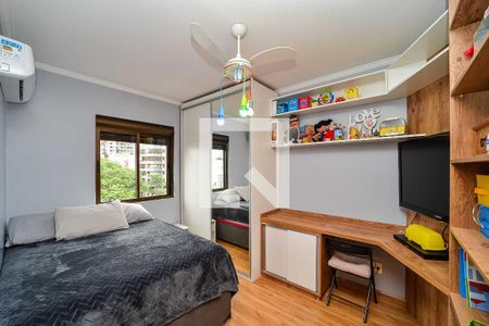 Quarto de apartamento para alugar com 2 quartos, 72m² em Vila Ipiranga, Porto Alegre