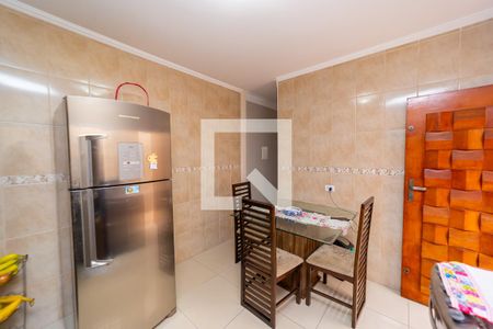 Casa à venda com 152m², 3 quartos e 2 vagas Casa à venda com 152m², 3 quartos e 2 vagasCozinha