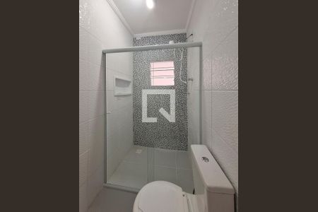 Banheiro de casa para alugar com 1 quarto, 40m² em Água Fria, São Paulo