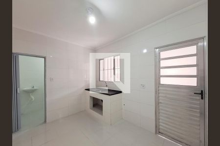 Cozinha de casa para alugar com 1 quarto, 40m² em Água Fria, São Paulo