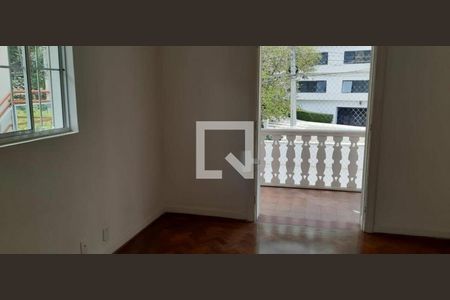 Casa à venda com 5 quartos, 400m² em Santa Cecilia, São Paulo