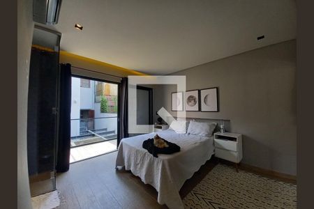 Casa à venda com 3 quartos, 280m² em Aclimação, São Paulo