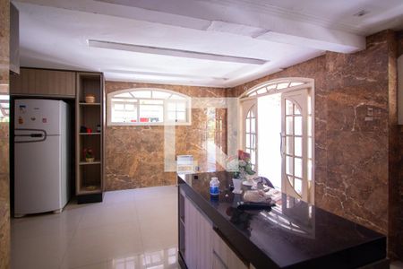 Casa para alugar com 511m², 4 quartos e 5 vagas Casa para alugar com 511m², 4 quartos e 5 vagasCozinha