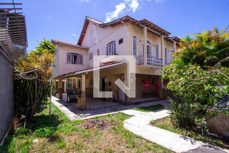 Casa para alugar com 511m², 4 quartos e 5 vagas Casa para alugar com 511m², 4 quartos e 5 vagasQuintal