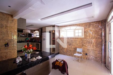 Casa para alugar com 511m², 4 quartos e 5 vagas Casa para alugar com 511m², 4 quartos e 5 vagasCozinha