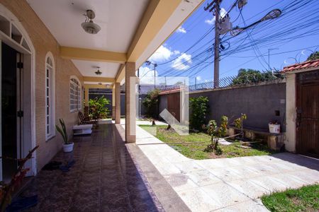 Casa para alugar com 511m², 4 quartos e 5 vagas Casa para alugar com 511m², 4 quartos e 5 vagasQuintal