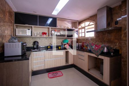 Casa para alugar com 511m², 4 quartos e 5 vagas Casa para alugar com 511m², 4 quartos e 5 vagasCozinha