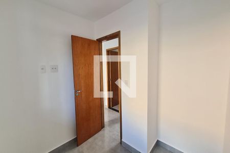 Quarto 1 de apartamento para alugar com 2 quartos, 35m² em Cidade Continental, São Paulo