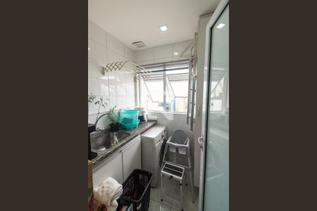 Apartamento à venda com 105m², 2 quartos e 2 vagas Apartamento à venda com 105m², 2 quartos e 2 vagasÁrea de serviço