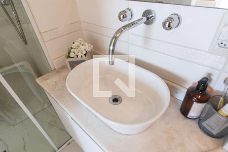 Apartamento à venda com 105m², 2 quartos e 2 vagas Apartamento à venda com 105m², 2 quartos e 2 vagasBanheiro da suíte 2