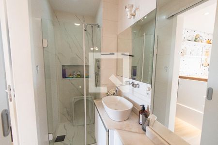 Apartamento à venda com 105m², 2 quartos e 2 vagas Apartamento à venda com 105m², 2 quartos e 2 vagasBanheiro da suíte 2