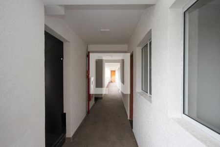 Apartamento para alugar com 35m², 2 quartos e sem vaga Apartamento para alugar com 35m², 2 quartos e sem vagaCorredor externo