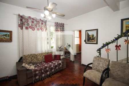 Sala 1 de casa à venda com 5 quartos, 290m² em Medianeira, Porto Alegre