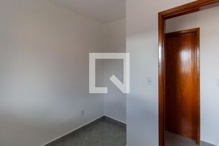 Quarto 1 de apartamento para alugar com 2 quartos, 35m² em Cidade Continental, São Paulo