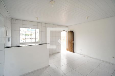 Sala e cozinha de casa para alugar com 2 quartos, 45m² em Vila Esperança, São Paulo