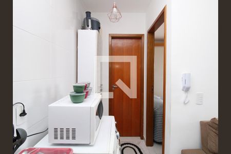 Sala/Cozinha de apartamento para alugar com 1 quarto, 35m² em Vila Constança, São Paulo