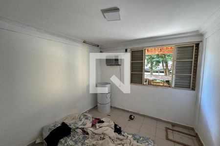 Dormitório 01 de apartamento para alugar com 2 quartos, 87m² em Vila Virginia, Ribeirão Preto