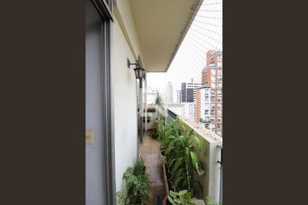 Varanda de apartamento para alugar com 4 quartos, 226m² em Itaim Bibi, São Paulo