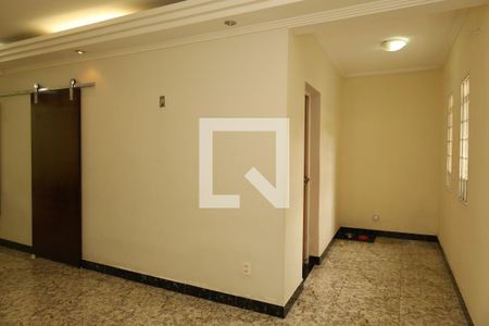 Sala de casa à venda com 6 quartos, 330m² em Jardim Lideranca, São Paulo