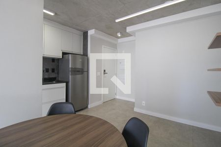 Sala de apartamento para alugar com 1 quarto, 40m² em Cambuí, Campinas