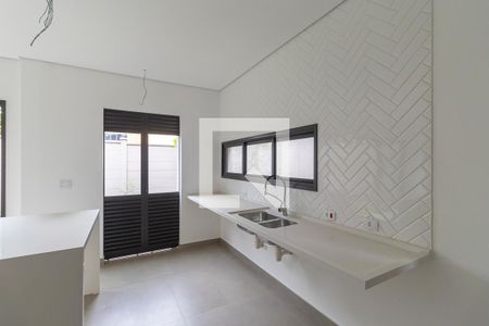 Casa de condomínio à venda com 138m², 3 quartos e 2 vagas Casa de condomínio à venda com 138m², 3 quartos e 2 vagasCozinha