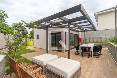 Casa de condomínio à venda com 138m², 3 quartos e 2 vagas Casa de condomínio à venda com 138m², 3 quartos e 2 vagasÁrea comum - Churrasqueira