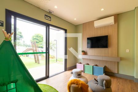 Casa de condomínio à venda com 138m², 3 quartos e 2 vagas Casa de condomínio à venda com 138m², 3 quartos e 2 vagasÁrea comum - Brinquedoteca