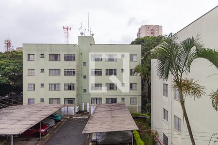 Vista da sala de apartamento para alugar com 2 quartos, 55m² em Km 18, Osasco