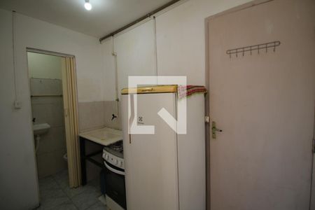 Cozinha de kitnet/studio para alugar com 1 quarto, 16m² em Brás de Pina, Rio de Janeiro