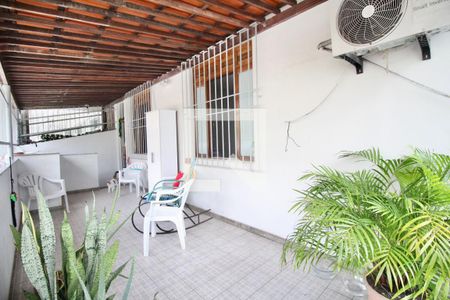 Varanda de casa para alugar com 3 quartos, 220m² em Brotas, Salvador