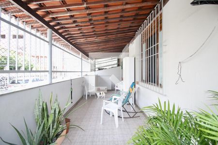 Varanda de casa para alugar com 3 quartos, 220m² em Brotas, Salvador