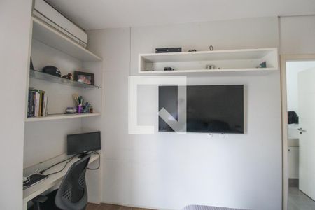 Casa à venda com 330m², 5 quartos e 3 vagas Casa à venda com 330m², 5 quartos e 3 vagasQuarto 3 (suíte)