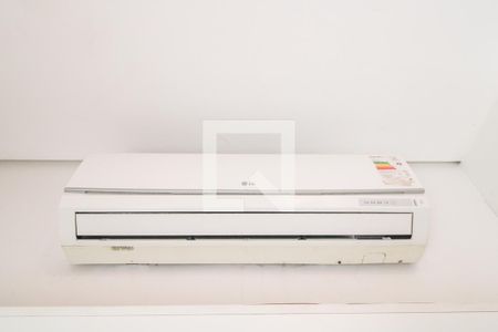 Casa à venda com 330m², 5 quartos e 3 vagas Casa à venda com 330m², 5 quartos e 3 vagasQuarto 1