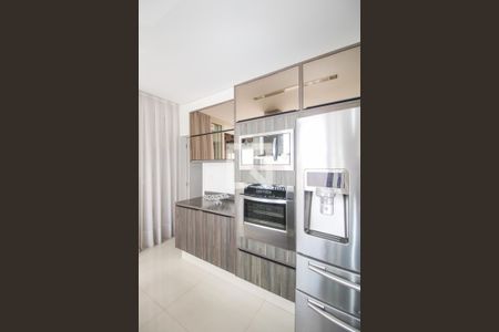 Casa à venda com 330m², 5 quartos e 3 vagas Casa à venda com 330m², 5 quartos e 3 vagasCozinha