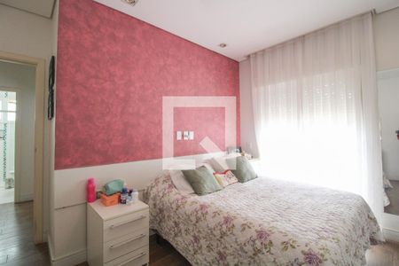 Casa à venda com 330m², 5 quartos e 3 vagas Casa à venda com 330m², 5 quartos e 3 vagasQuarto 1