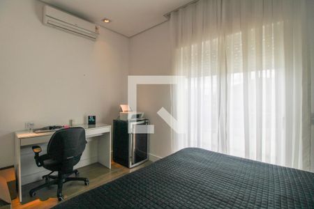 Casa à venda com 330m², 5 quartos e 3 vagas Casa à venda com 330m², 5 quartos e 3 vagasQuarto 2