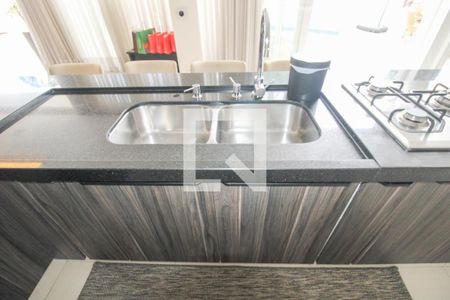 Casa à venda com 330m², 5 quartos e 3 vagas Casa à venda com 330m², 5 quartos e 3 vagasCozinha