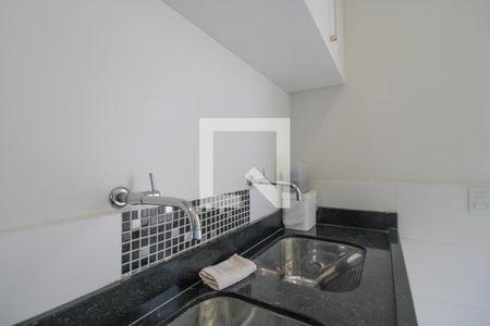 Casa à venda com 330m², 5 quartos e 3 vagas Casa à venda com 330m², 5 quartos e 3 vagasÁrea de Serviço