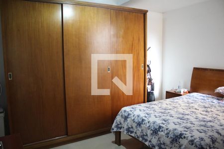 Quarto 2 de casa à venda com 3 quartos, 180m² em Bairro da Glória, Contagem