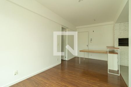 Sala de apartamento para alugar com 1 quarto, 47m² em Santa Cecília, Porto Alegre