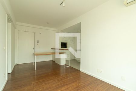 Sala de apartamento para alugar com 1 quarto, 47m² em Santa Cecília, Porto Alegre