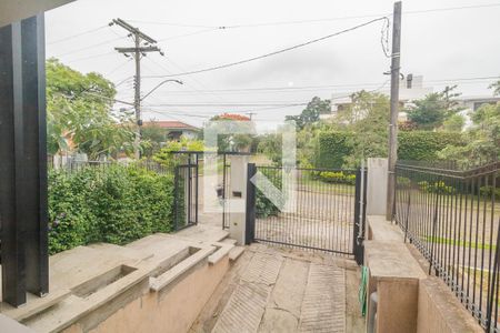 Vista de casa à venda com 3 quartos, 240m² em Vila Assunção, Porto Alegre