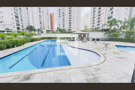 Apartamento à venda com 3 quartos, 64m² em Vila Suzana, São Paulo