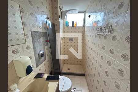 Banheiro de apartamento para alugar com 1 quarto, 30m² em Praça Seca, Rio de Janeiro