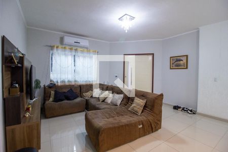 Sala de casa para alugar com 2 quartos, 135m² em Vila Haro, Sorocaba