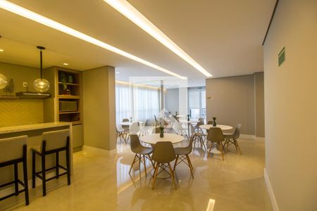 Apartamento à venda com 68m², 3 quartos e 2 vagas Apartamento à venda com 68m², 3 quartos e 2 vagasÁrea comum - Salão de festas